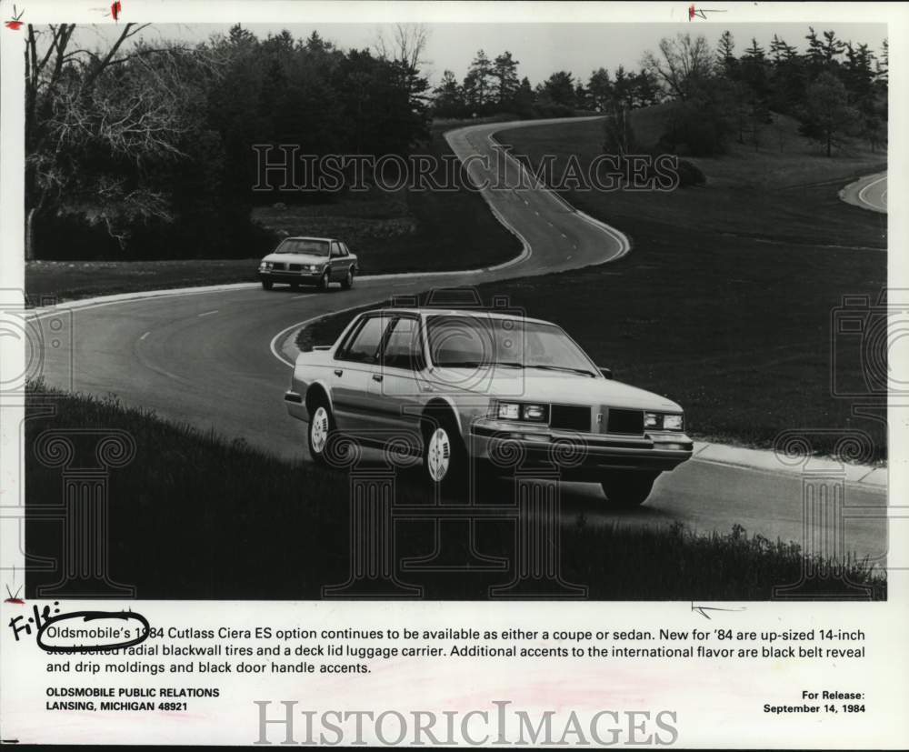 1984 Press Photo Oldsmobile's Cutlass Ciera ES available as a coupe or sedan.
