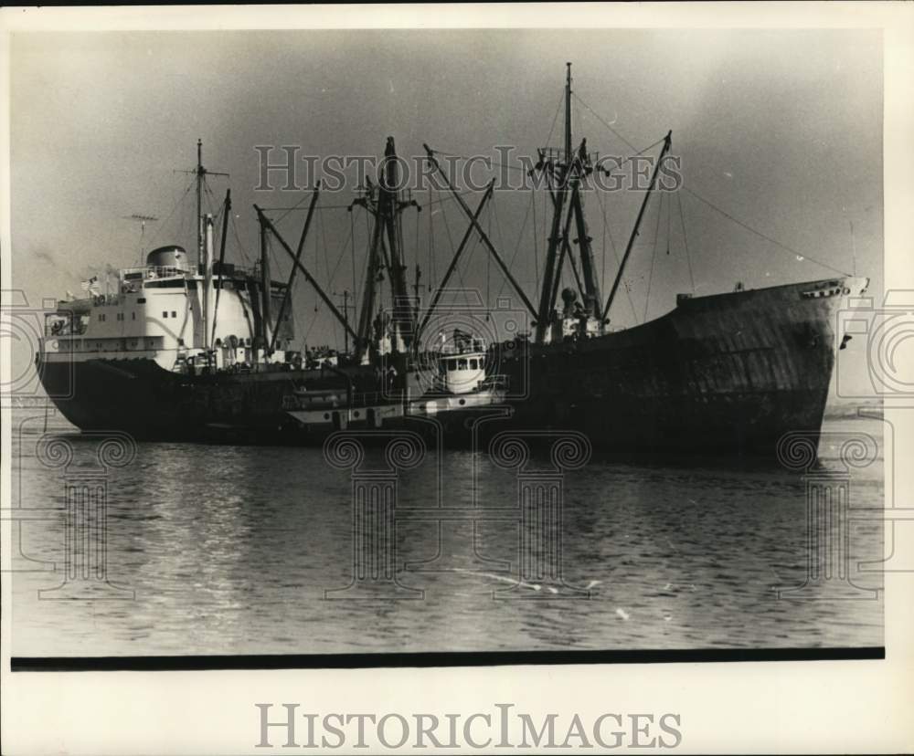 1968 Press Photo A tug guides the Christine - hcx46679- Historic Images