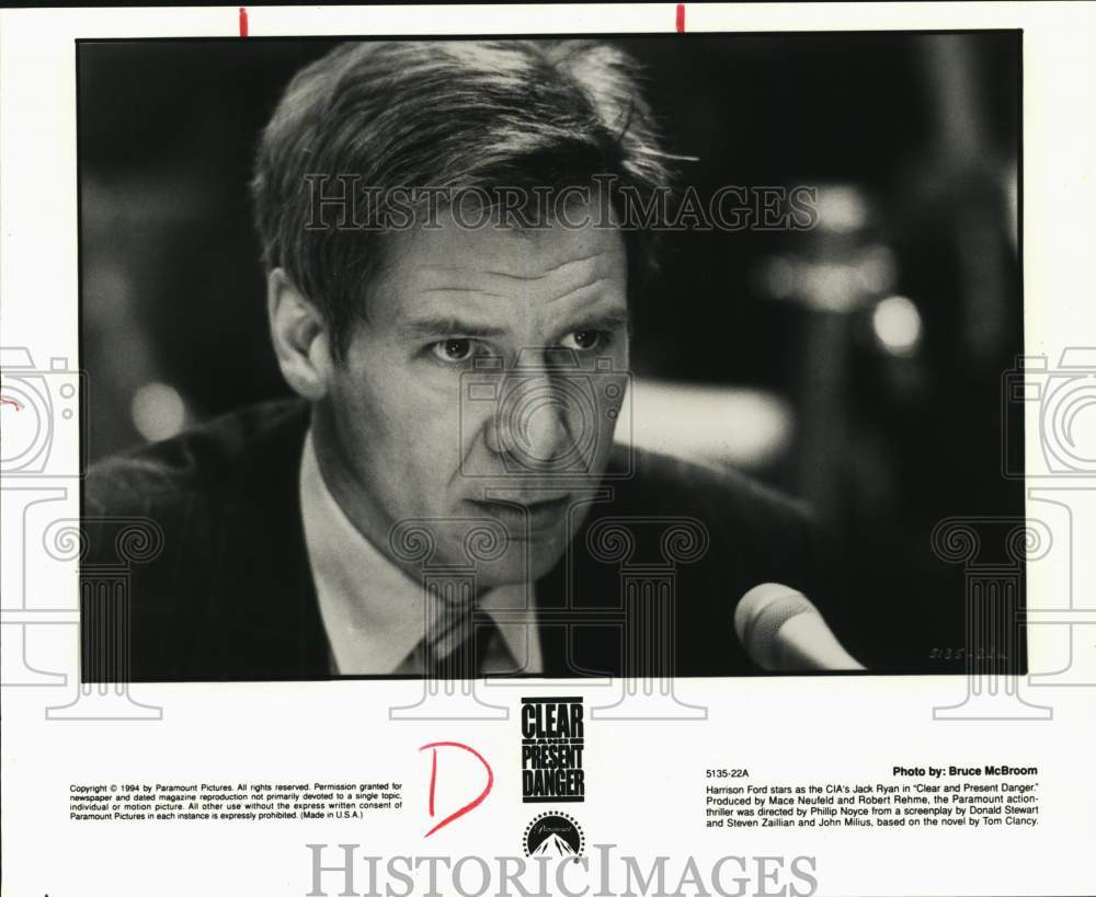 1994 Press Photo Harrison Ford stars in "Clear and Present Danger" - hcx47123- Historic Images