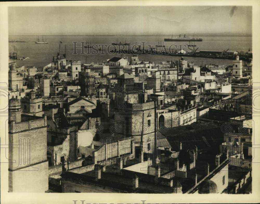 1936 Press Photo Aerial view of Cadiz, Spain where rebel planes bombed ships