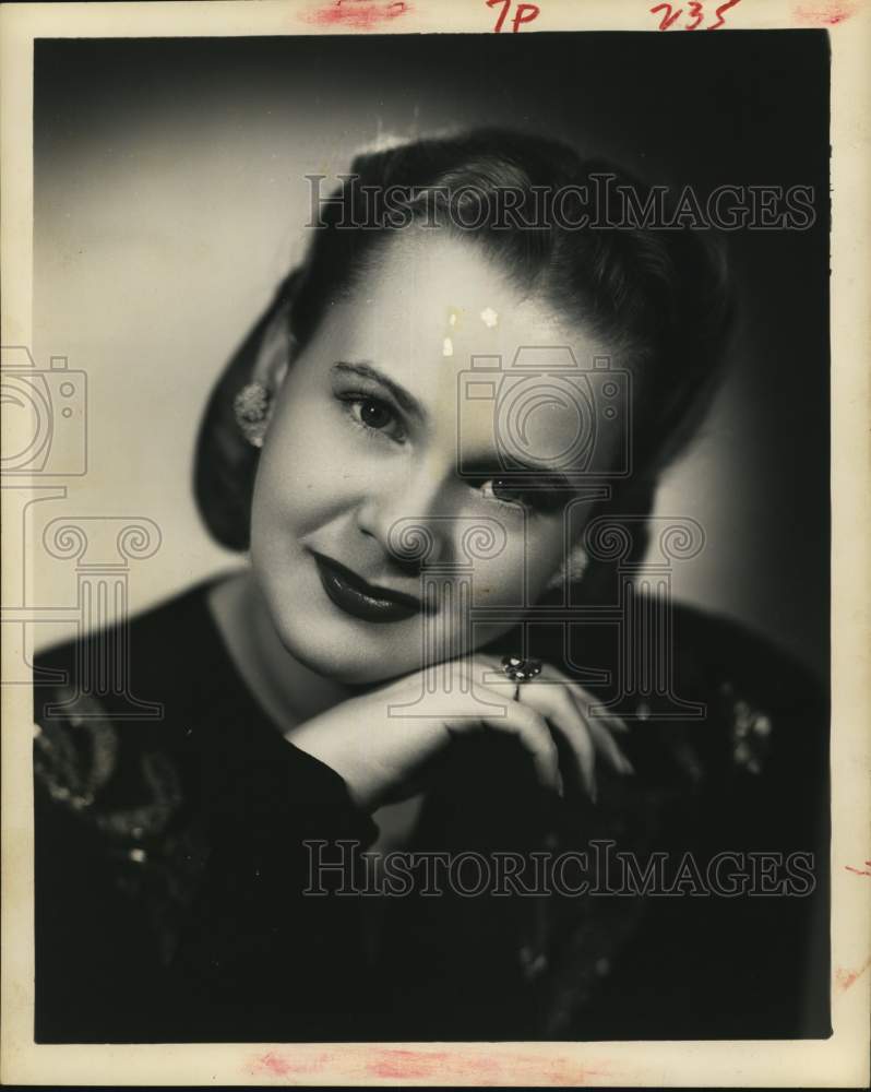 1947 Press Photo Actress Marilyn Erskine - hcx47480- Historic Images