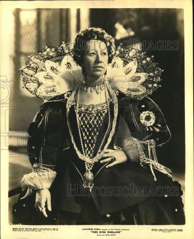 1938 Press Photo Flora Robson as Queen Elizabeth in "Fire Over England" scene- Historic Images