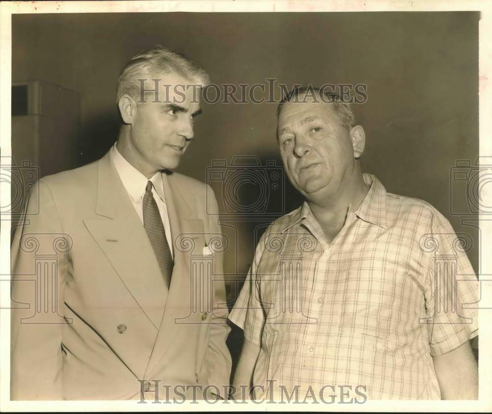 1954 Press Photo George Sandlin with Oilman and Committeeman C.T. McLaughlin- Historic Images