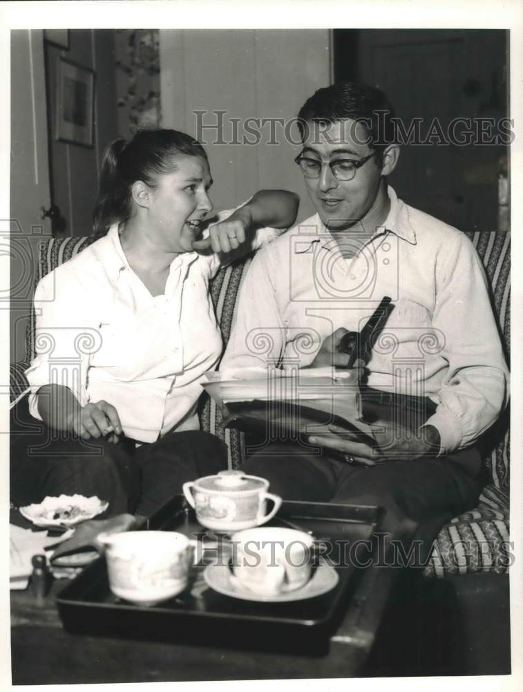 1956 Press Photo Grace and George Metalious at home in Gilmanton, N.H.- Historic Images