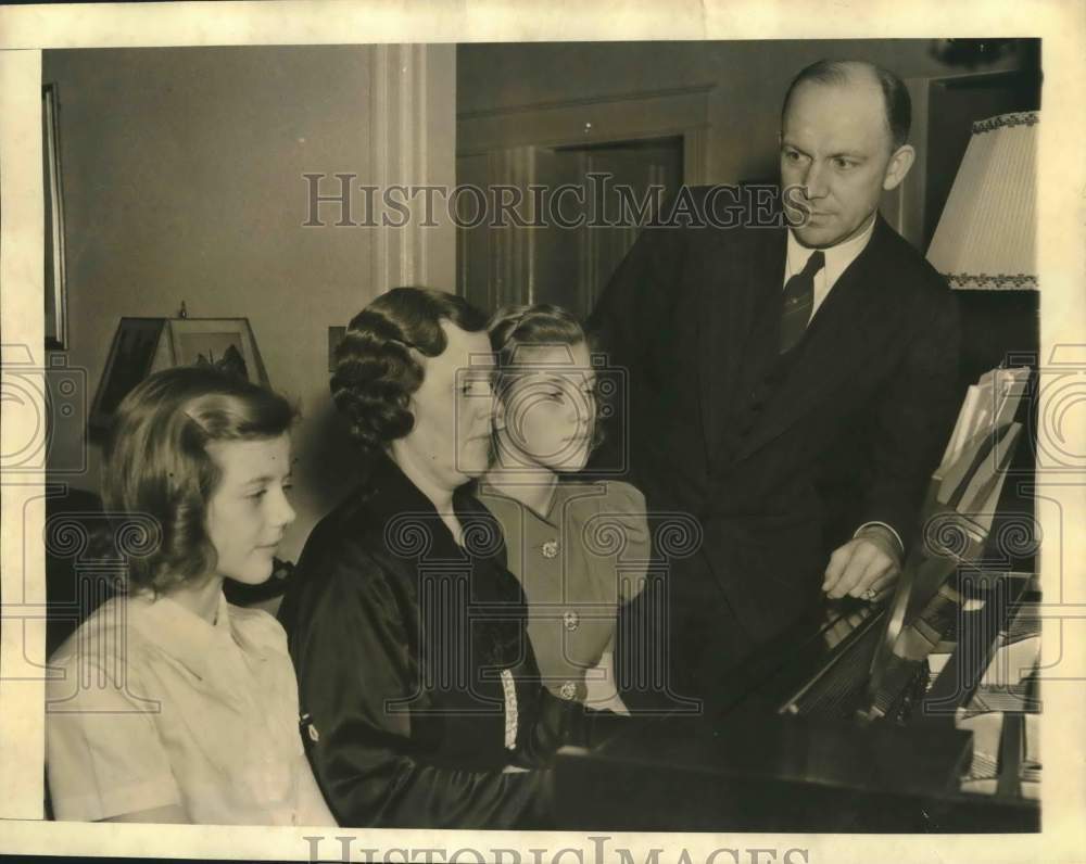 1939 Press Photo Family of Dr. Homer P. Rainey, University of Texas president- Historic Images