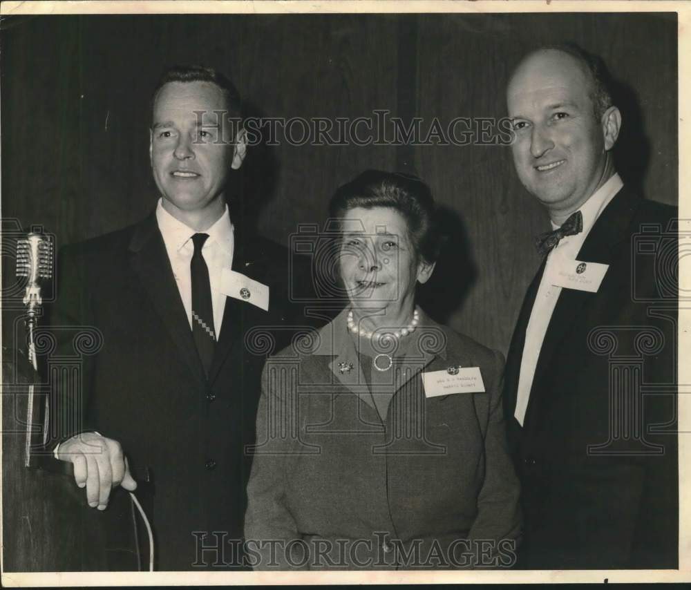 1960 Press Photo Alex Dickie, Jr., Mrs. R.D. Randolph, Creekmore Fath in Houston- Historic Images