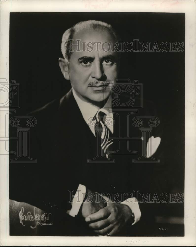 1954 Press Photo Author and publicist William Saltiel of Chicago - hcx52076- Historic Images