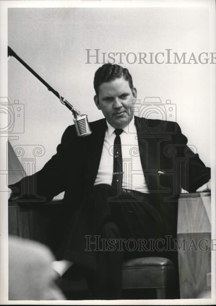 1960 Press Photo Guy W. Brewer, Juror Number 9 - hcx52264- Historic Images