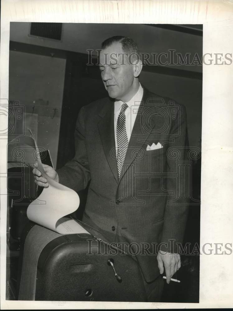 1957 Press Photo Associated Press general manager Frank Stargel - hcx52553- Historic Images