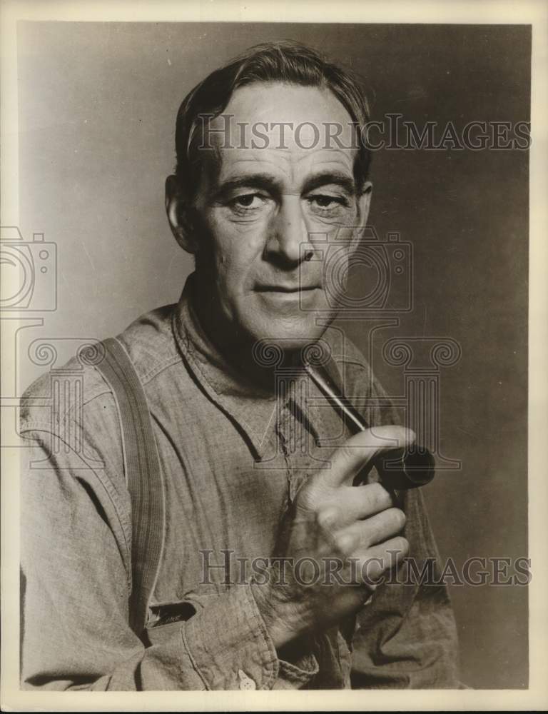 1960 Press Photo Actor Arthur Space - hcx52643- Historic Images