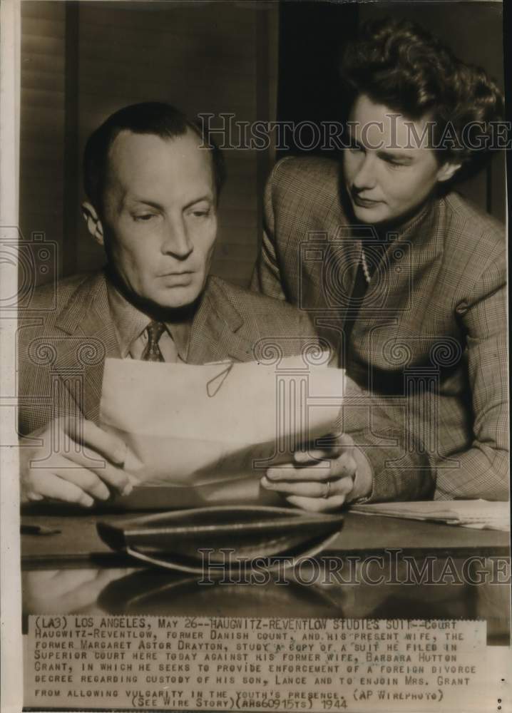 1944 Press Photo Danish Count Haugwitz-Reventlow & wife Margaret Astor Drayton- Historic Images