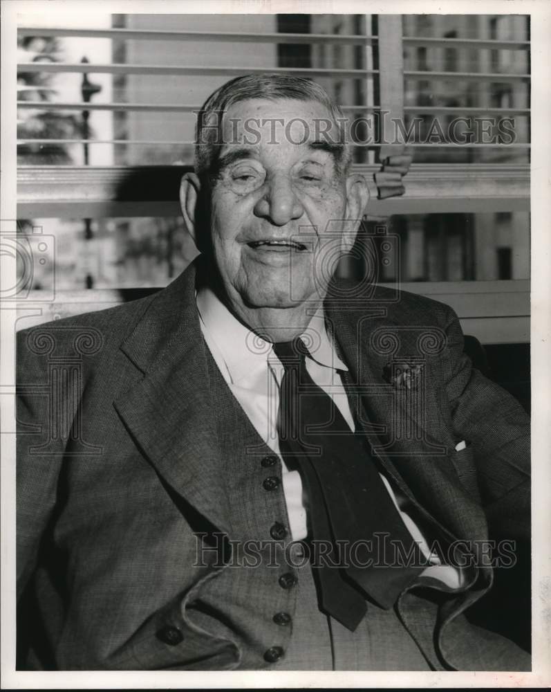 1955 Press Photo Hospital Board of Managers ex-chairman R.H. Spencer.- Historic Images