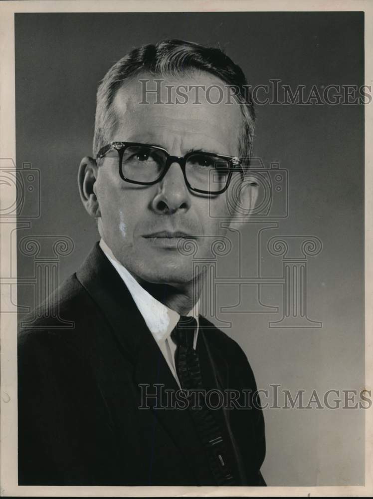 1950 Press Photo Clayton Foundation for Research Marvin T. Launius. - hcx53226- Historic Images