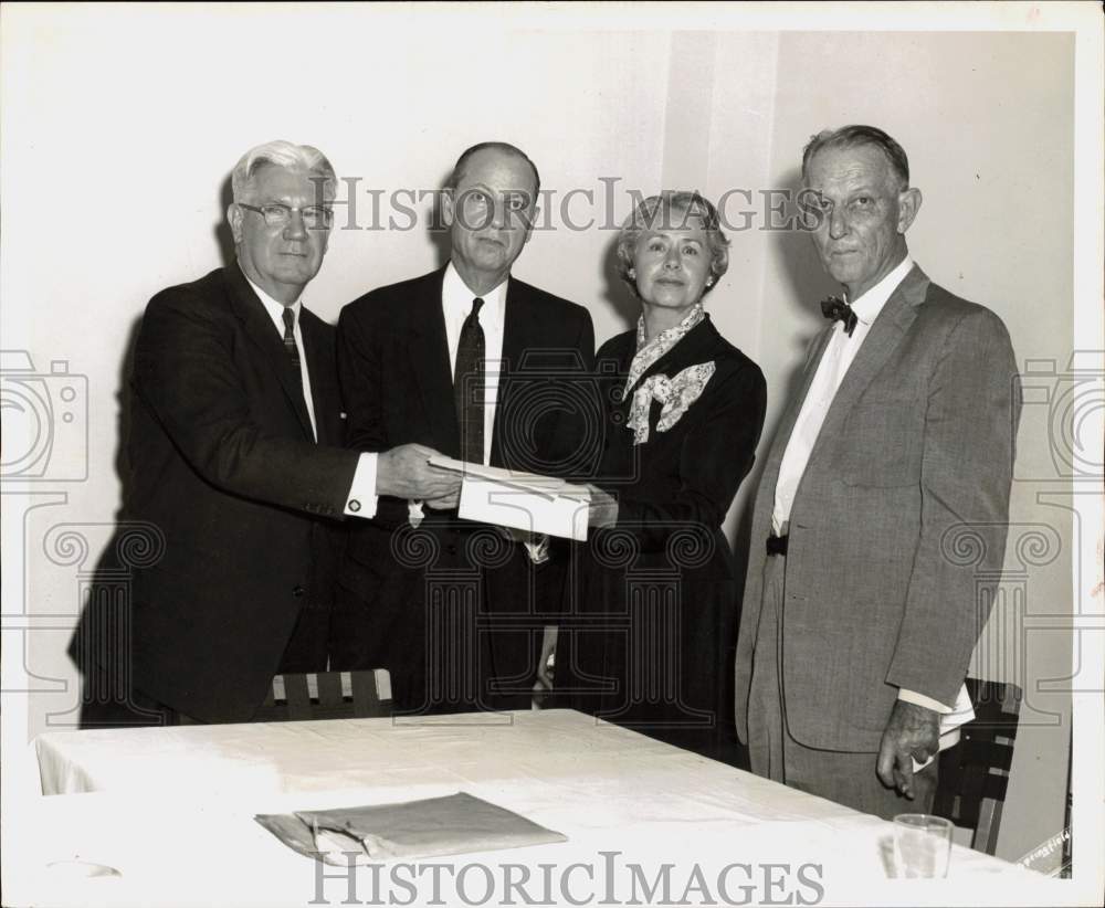 1958 Press Photo Sam Houston Memorial Association Officers, Huntsville, Texas- Historic Images