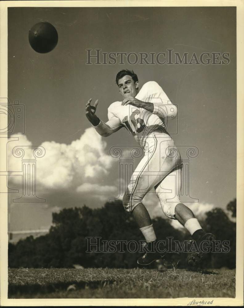 1959 Press Photo Randall Clay, #16, football player - hpa00084- Historic Images