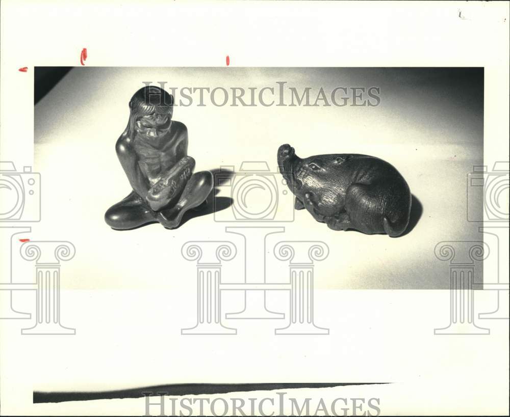 1979 Press Photo Tiny ivory carvings - hpa01316- Historic Images