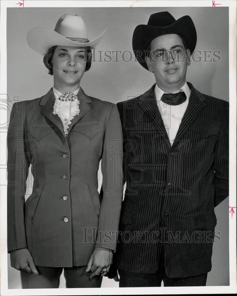 1964 Press Photo Zelphia Jenkins &amp; Vernon Dickey Jr. of the 4-H Horse Club Show- Historic Images