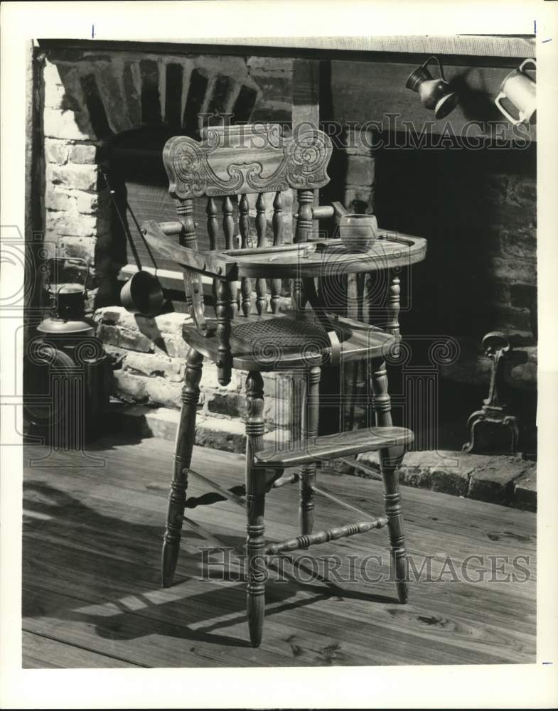 1977 Press Photo Keepsakes high chair re-creation. - hpa07651- Historic Images