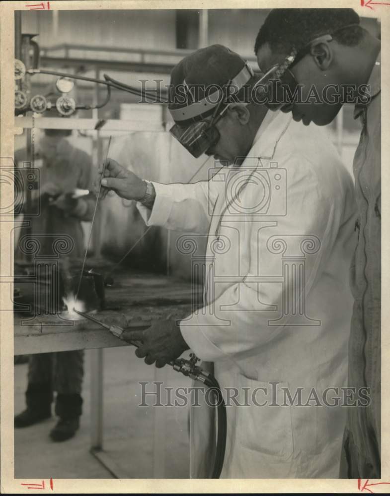 1965 Press Photo Brendan Martin trains at Gary Job Corps Center - hpa07713- Historic Images