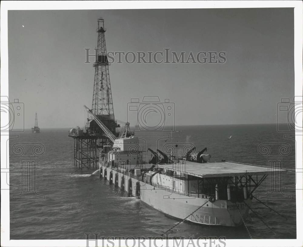 1963 Press Photo Humble Oil Offshore Drilling Unit off Louisiana Coast- Historic Images