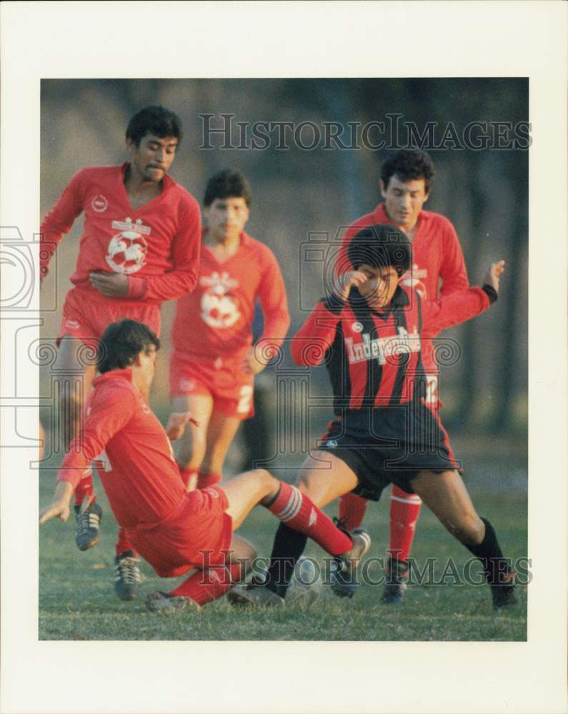 1989 Press Photo Soccer game action at Moody Park. - hpa26804- Historic Images