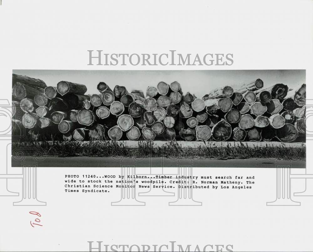 Press Photo Long Stack of Wood - hpa32227