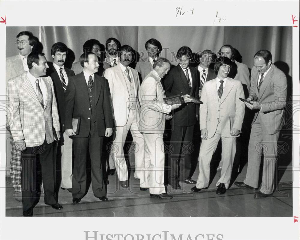 1980 Press Photo The 1970 Rice basketball team honored at Baylor-Rice game- Historic Images