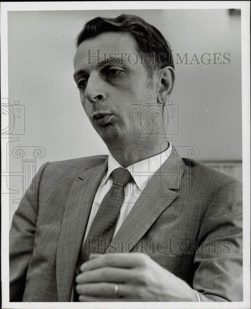 1969 Press Photo Dr. Duane Catterson - hpa37935
