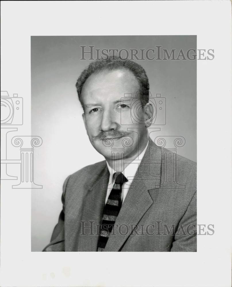 1958 Press Photo Mark M. Barkan, Sealy Mattress Co. Manager - hpa42231