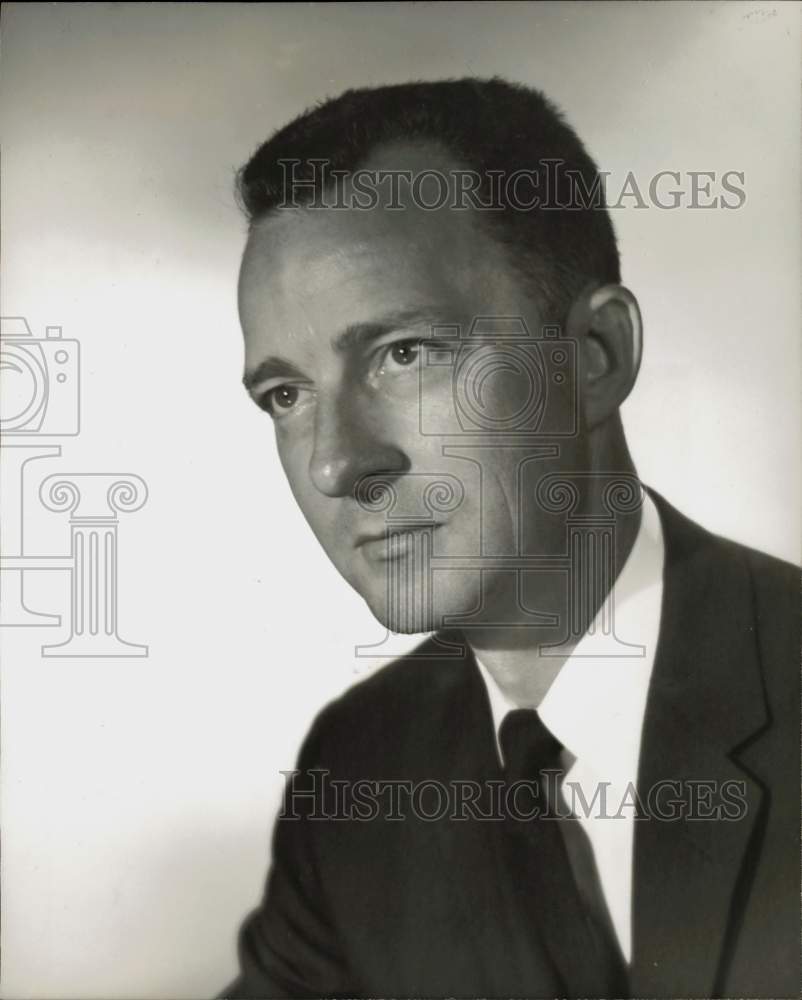 1958 Press Photo William Barnard, organist of Episcopal Christ Church Cathedral.