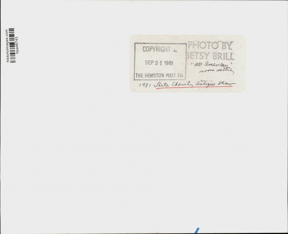 1981 Press Photo Bedroom Set for Sale at Theta Charity Antique Show in Texas