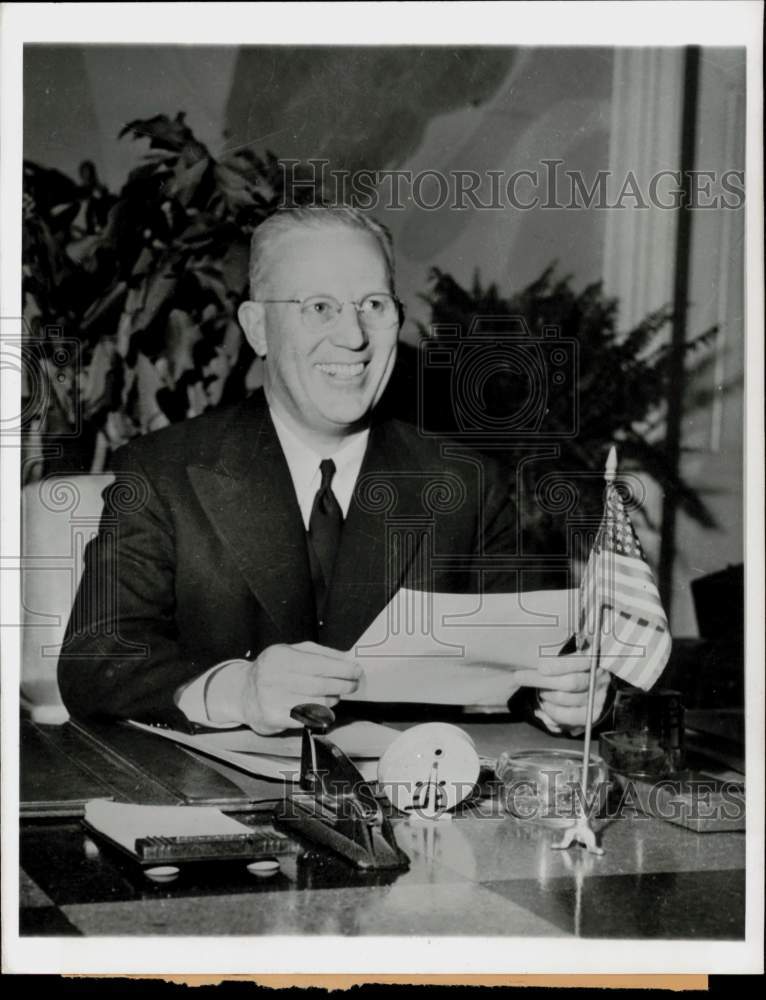 1943 Press Photo Governor Earl Warren of California on Inauguration Day.- Historic Images