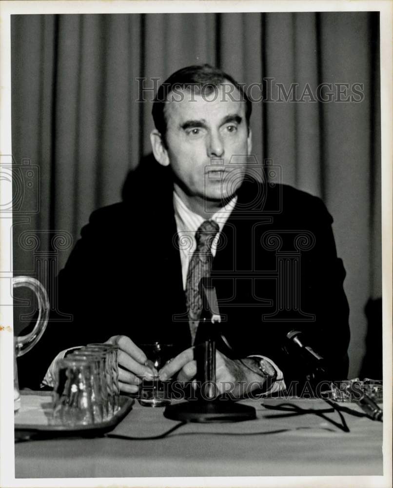 1972 Press Photo Andrew Gibson, Assistant Secretary of Commerce - hpa56943- Historic Images