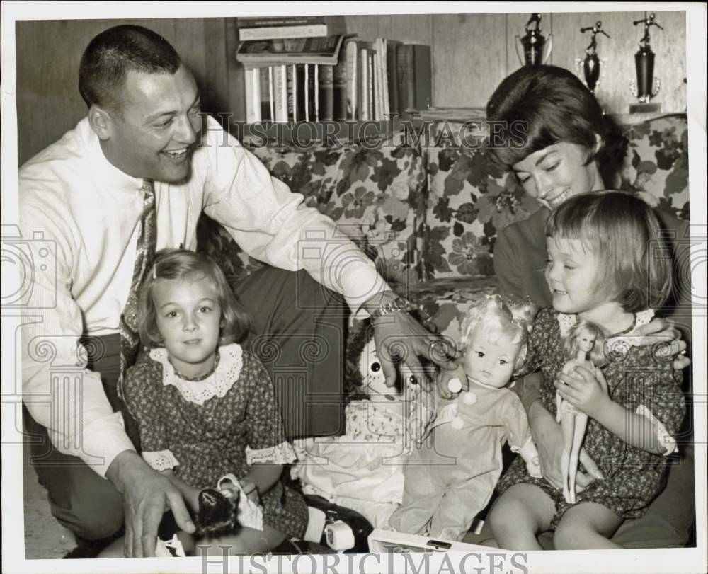 1966 Press Photo Captain Jay Bisbey poses with family in Houston. - hpa57711