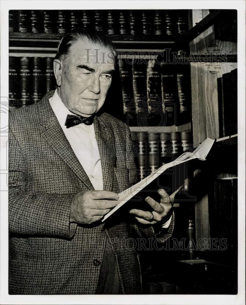 1959 Press Photo Judge George P. Blackburn, attorney from Tyler, Texas.- Historic Images