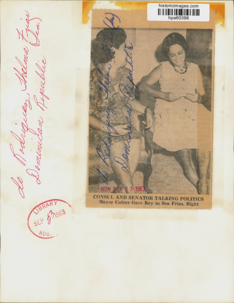 1963 Press Photo Senator and consul from the Dominican Republic visit in Houston