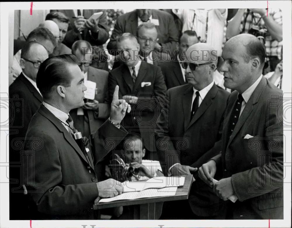 1965 Press Photo Attorney General Nicholas Katzenbach addresses press, officials- Historic Images