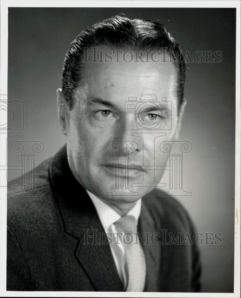 1962 Press Photo Jack Waite, 22-year veteran of North American Aviation.- Historic Images