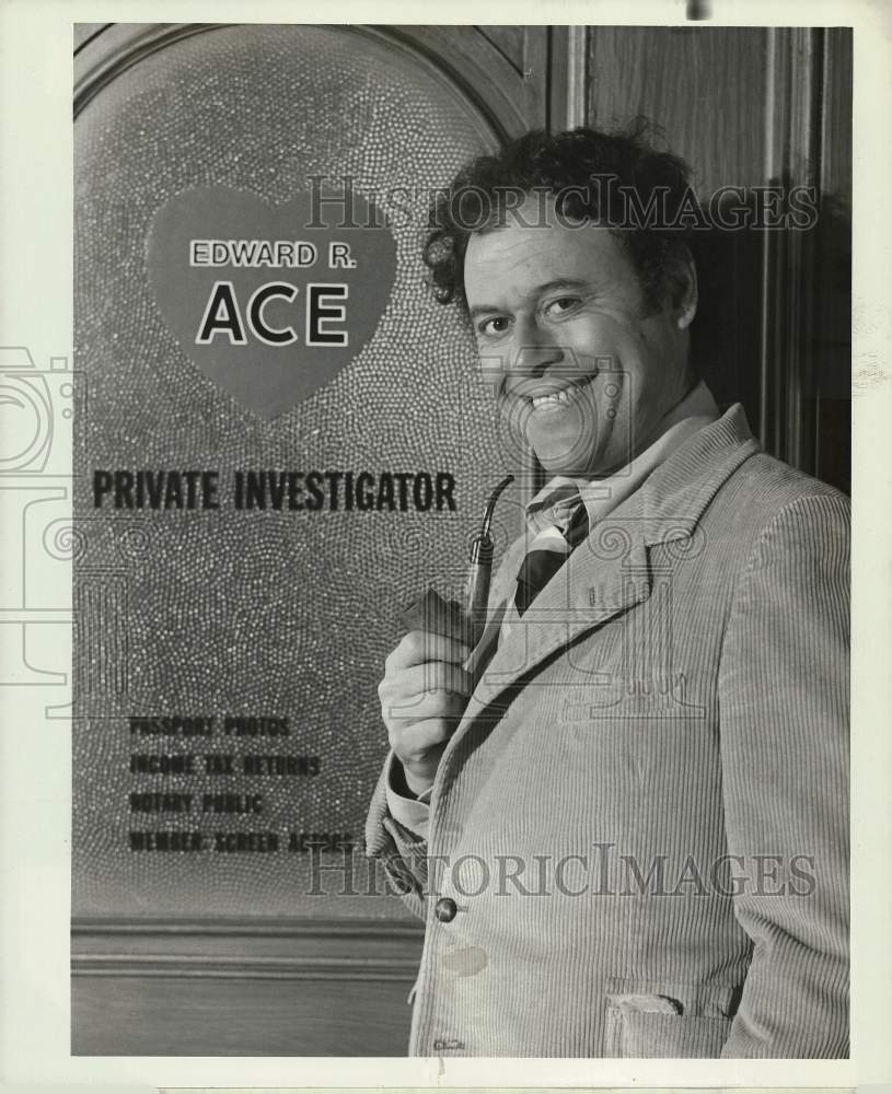 1976 Press Photo Bob Dishy stars in NBC&#39;s &quot;Ace&quot; on &quot;Comedy Theater.&quot; - hpa64590- Historic Images