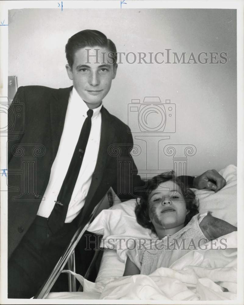 1965 Press Photo Hero Chuck LaChapelle visits Susan George in the hospital.- Historic Images