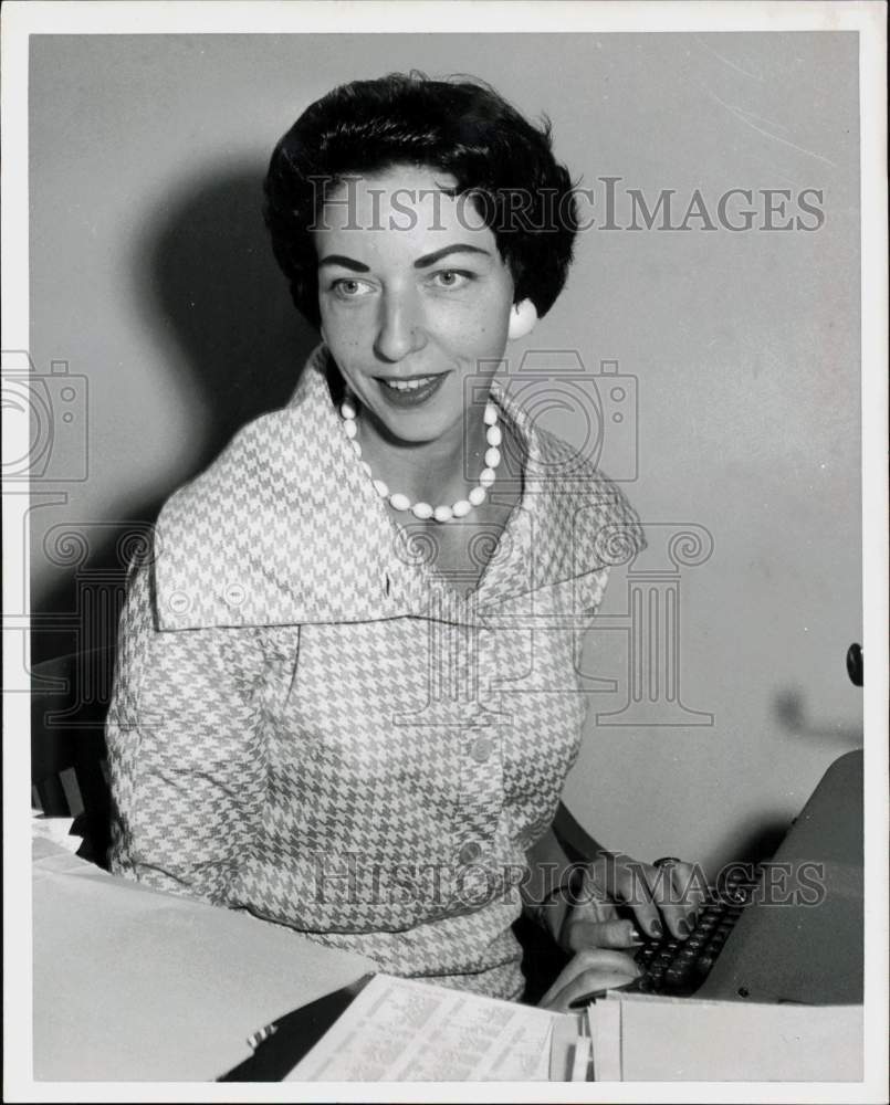 1959 Press Photo Barbara Zeches, Post staffer for Editorial Department- Historic Images