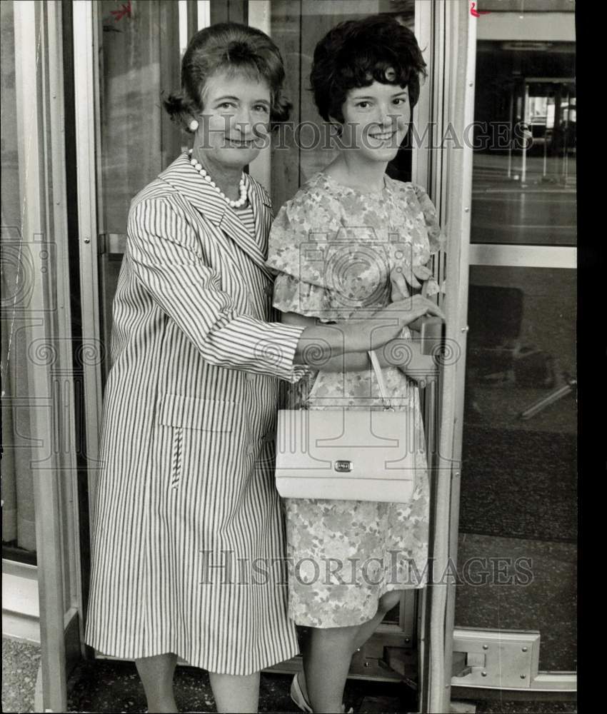 1966 Press Photo Bea Heath and Janette Rote at Texas Federation meeting- Historic Images