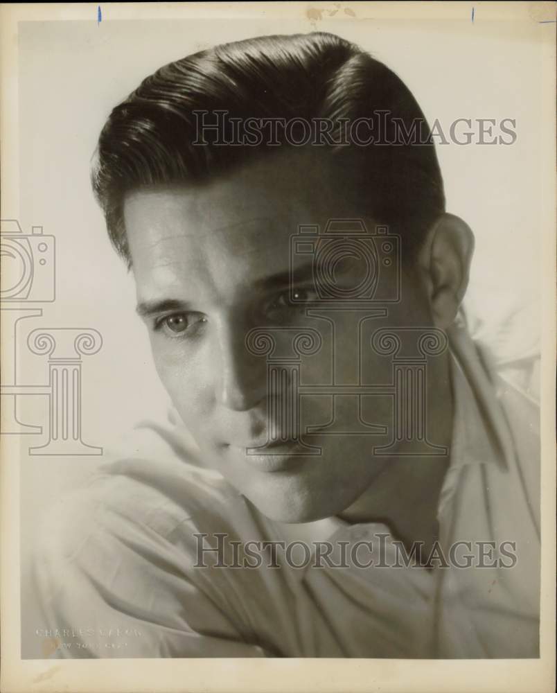 1960 Press Photo David Davis, Theatre Director - hpa69336- Historic Images