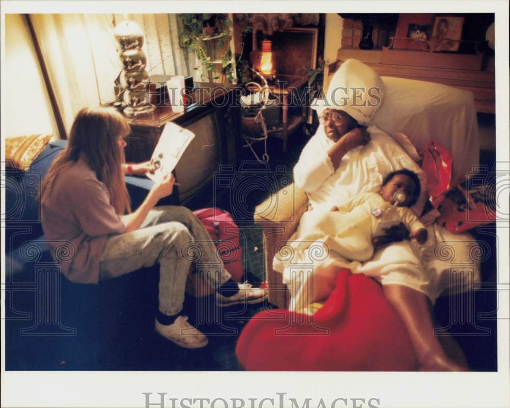 1991 Press Photo Sister Gay with Geneva and baby Jonathan at their home- Historic Images