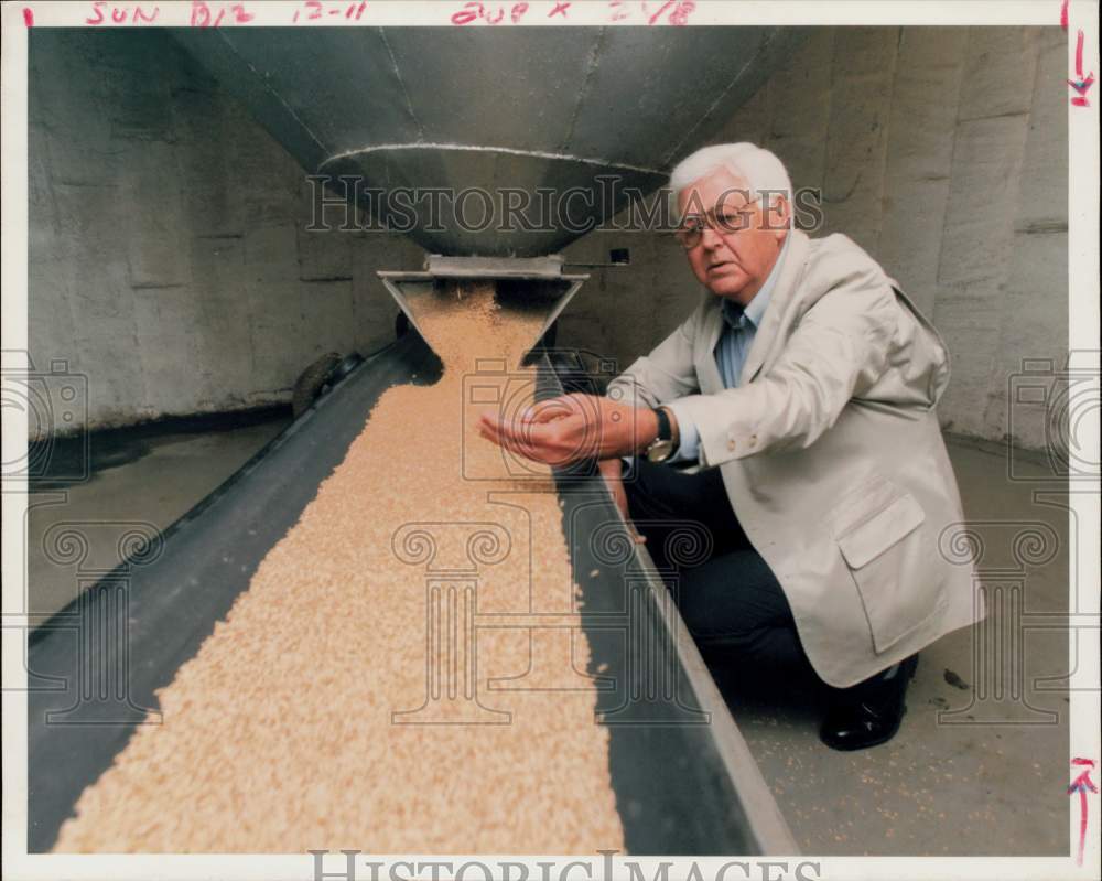 1994 Press Photo Dan Schlicher, General Manager, Richmond Irrigation Co., Texas- Historic Images