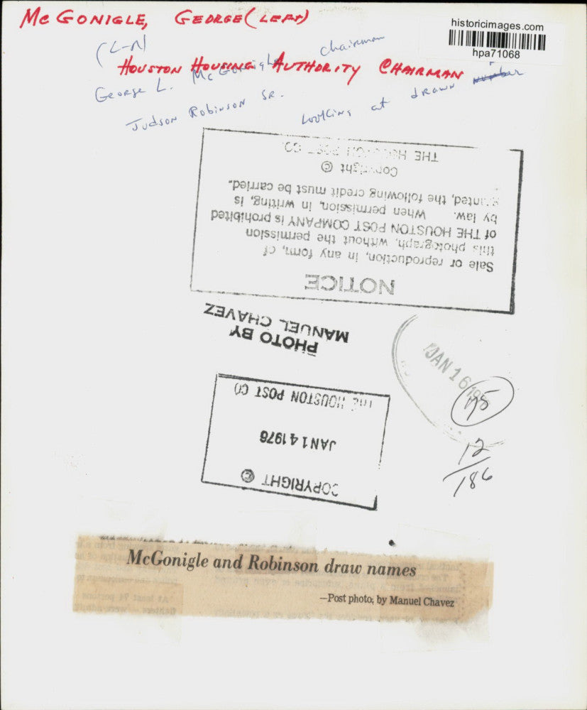 1976 Press Photo George McGonigle & Judson Robinson Sr., Housing Authority, TX