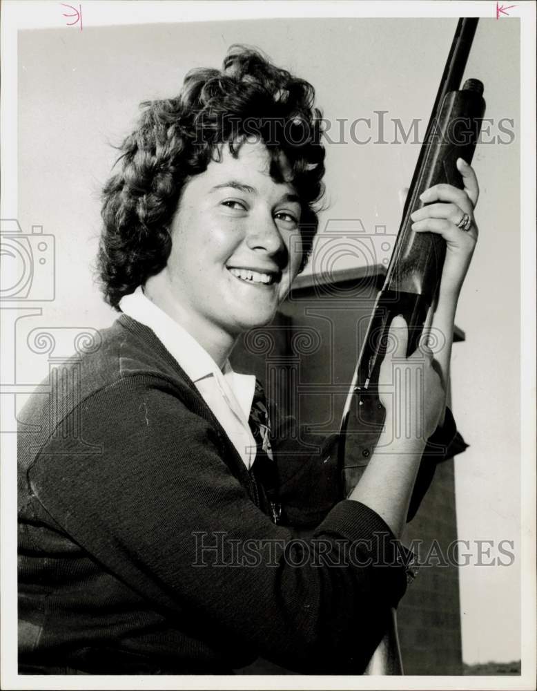 1961 Press Photo Kathy McGinn, University of Texas student, Texas - hpa71074- Historic Images