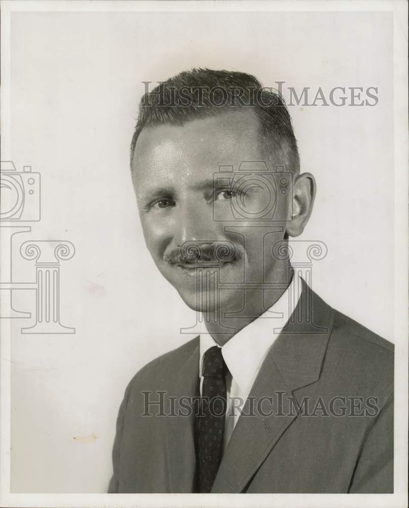 1957 Press Photo Henry J. Sieber, Houston manager for Italian Line, Texas- Historic Images