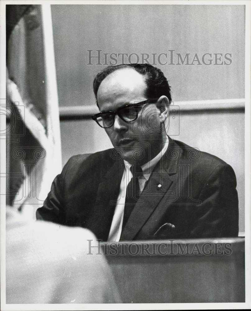 1964 Press Photo Dan A. Weathers, Pasadena Finance Commissioner - hpa73264- Historic Images