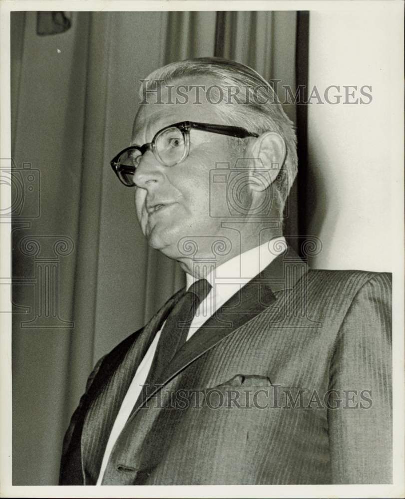 1966 Press Photo Dr. Philip Hoffman, University of Houston President.- Historic Images